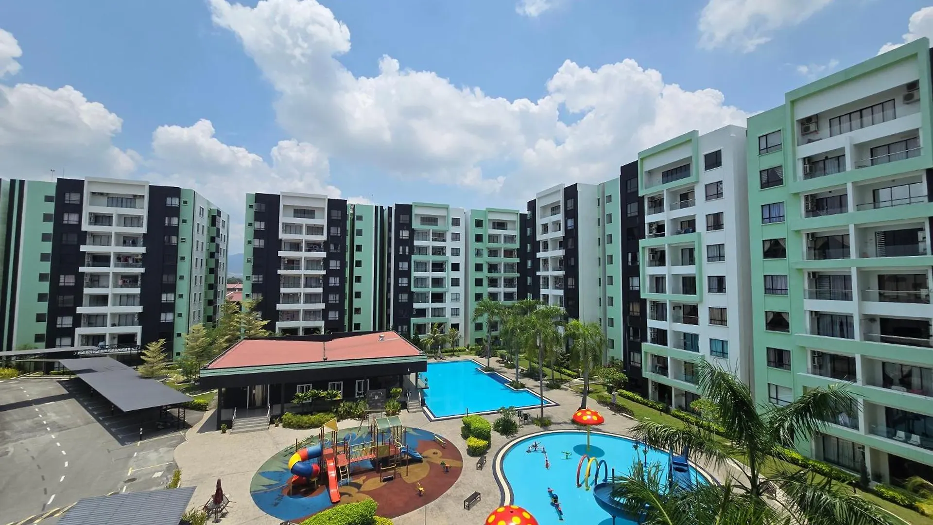 Manhattan Condomium Water Park Land @ Ipoh